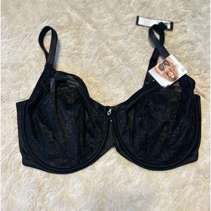 Curvy Couture Black laced Bra